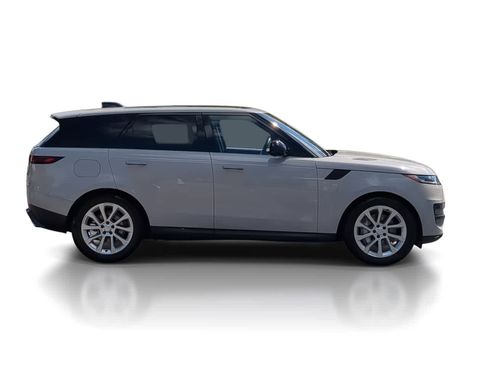 Used 2025 Land Rover Range Rover Sport SE image 9