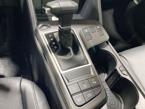 New 2026 Kia Sportage EX FWD image 23