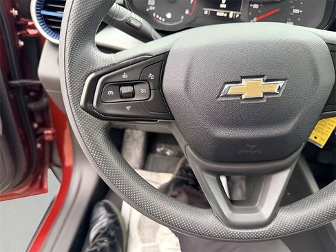 Used 2024 Chevrolet Trax LS w/ LS Convenience Package image 24