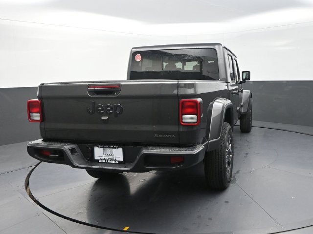 New 2026 Jeep Gladiator Sport AWD/4WD image 8