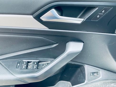 Used 2019 Volkswagen Jetta SE FWD image 13