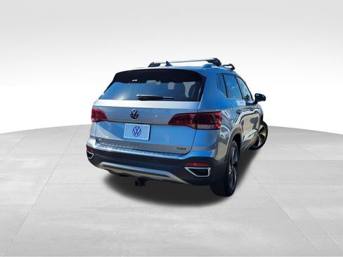 Certified 2024 Volkswagen Taos SE AWD/4WD image 7