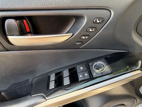 Used 2018 Lexus IS 300 AWD w/ Comfort Package image 14