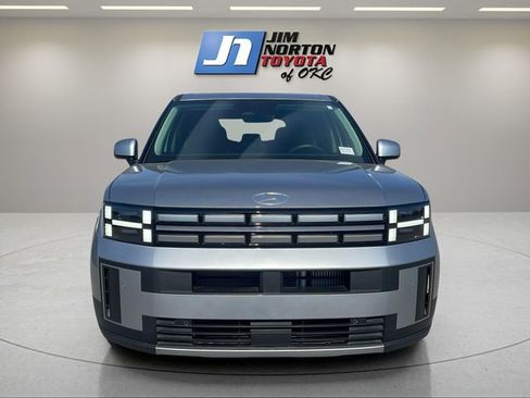 Used 2025 Hyundai Santa Fe SE image 2