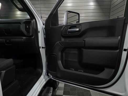 Used 2024 GMC Sierra 3500 Pro w/ Convenience Package image 31