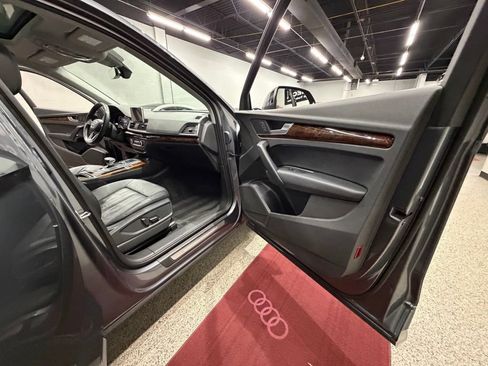 Used 2018 Audi Q5 2.0T Premium Plus w/ Premium Plus Package AWD/4WD image 31