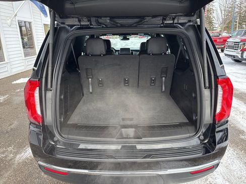 Used 2022 GMC Yukon XL SLT image 10