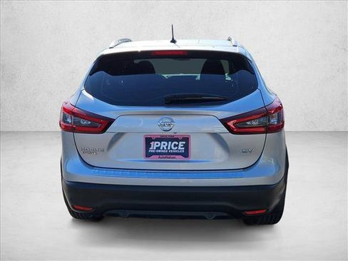Used 2021 Nissan Rogue Sport SV image 6