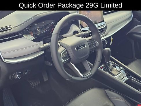 Used 2024 Jeep Compass Limited AWD/4WD image 9