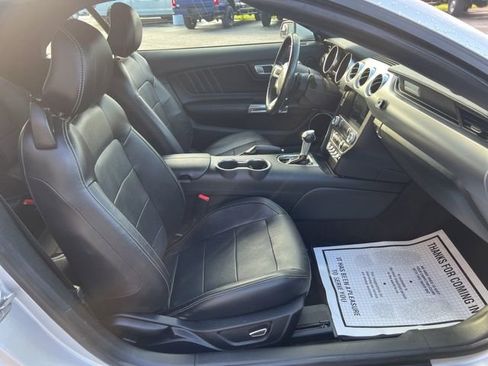 Used 2018 Ford Mustang Premium image 11