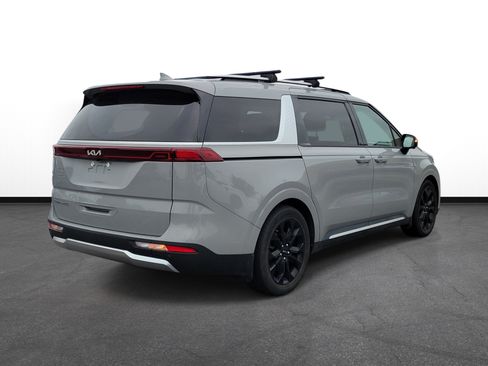 Used 2022 Kia Carnival SX Prestige FWD image 4