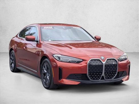 Certified 2023 BMW i4 eDrive40 w/ Premium Package image 3