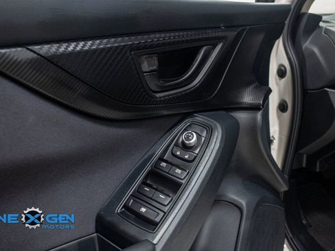 Used 2020 Subaru Crosstrek 2.0i Premium w/ Moonroof Package 2 image 10