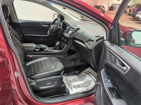 Used 2018 Ford Edge SEL w/ Equipment Group 201A AWD/4WD image 10
