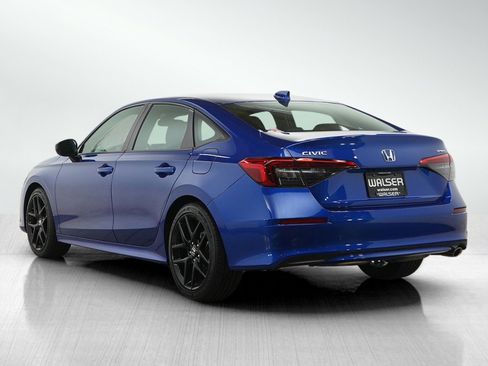 Used 2024 Honda Civic Sport image 3