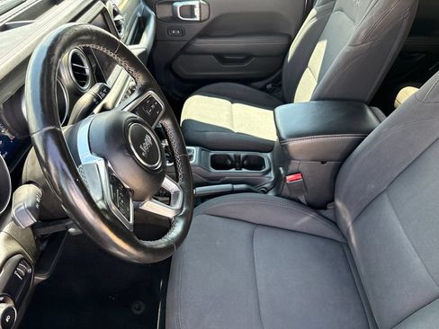 Used 2023 Jeep Wrangler Unlimited Sahara w/ Cold Weather Group AWD/4WD image 21