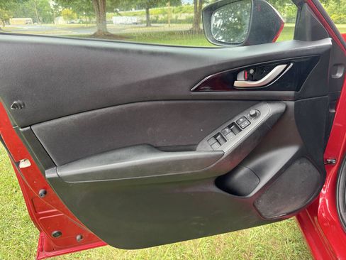 Used 2014 MAZDA MAZDA3 i Sport FWD image 12