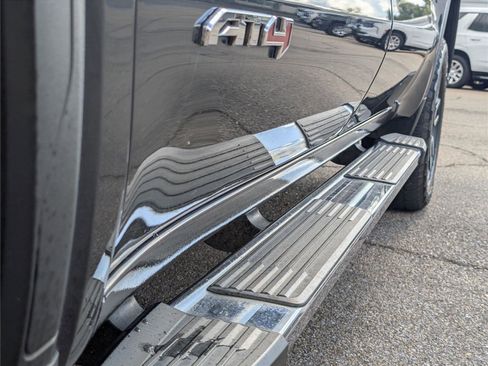 Used 2021 GMC Sierra 1500 AT4 w/ AT4 Value Package image 12