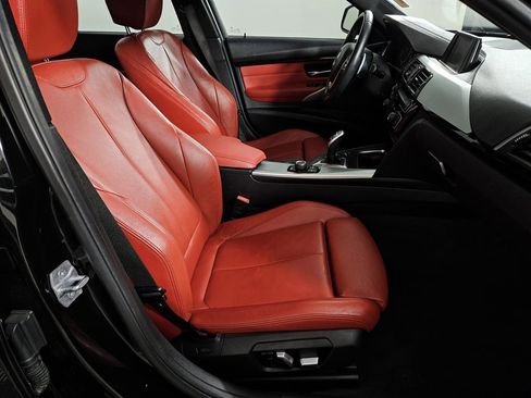 Used 2018 BMW 330i Sedan RWD image 27