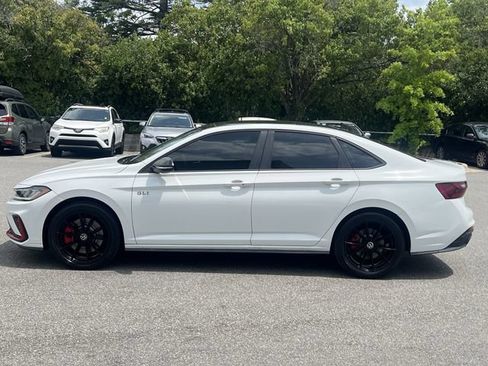 Used 2025 Volkswagen Jetta GLI Autobahn w/ GLI Black Package FWD image 10