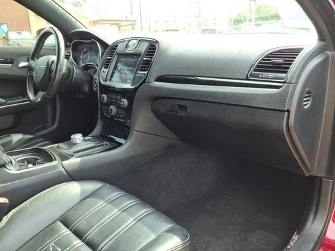 Used 2021 Chrysler 300 S RWD image 11