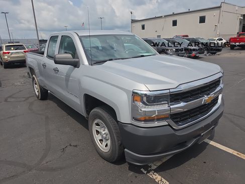 Used 2017 Chevrolet Silverado 1500 W/T AWD/4WD image 1