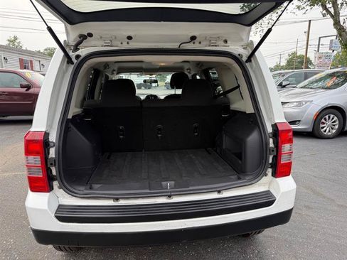 Used 2014 Jeep Patriot Sport w/ Power Value Group AWD/4WD image 31