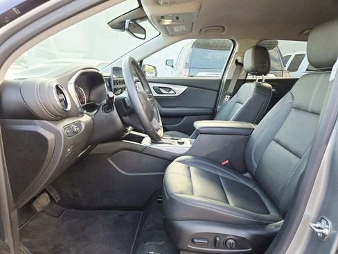 Used 2025 Chevrolet Blazer LT w/ Midnight/Sport Edition image 8