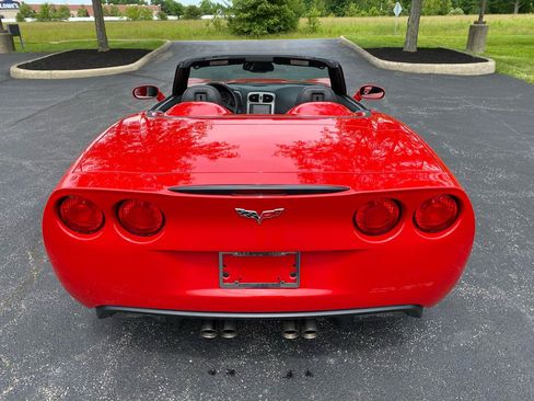 Used 2005 Chevrolet Corvette Convertible w/ Preferred Equipment Group RWD image 11
