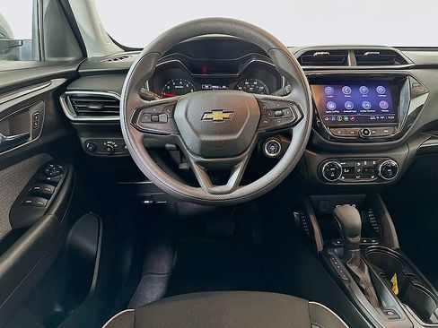 Used 2023 Chevrolet TrailBlazer LT w/ Convenience Package AWD/4WD image 21