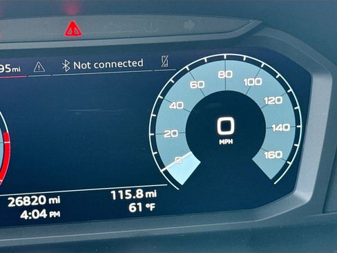 Used 2025 Audi Q3 2.0T Premium image 41