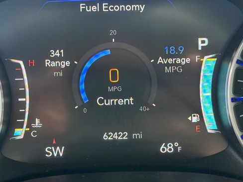 Used 2022 Chrysler Pacifica Touring-L FWD image 26