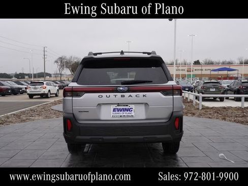 Used 2026 Subaru Outback Limited AWD/4WD image 4
