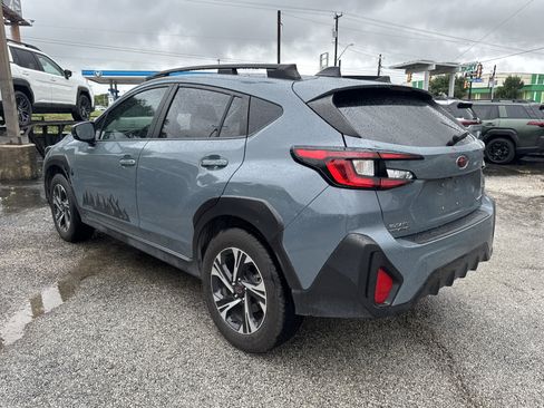 Used 2024 Subaru Crosstrek 2.0i Premium AWD/4WD image 5