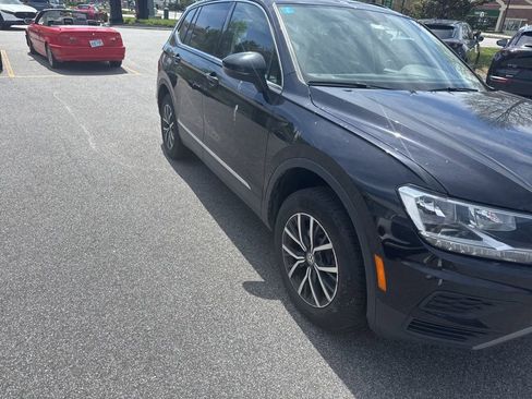 Used 2020 Volkswagen Tiguan SE AWD/4WD image 4