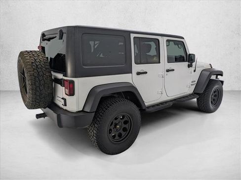 Used 2016 Jeep Wrangler Unlimited Sport w/ Connectivity Group AWD/4WD image 5
