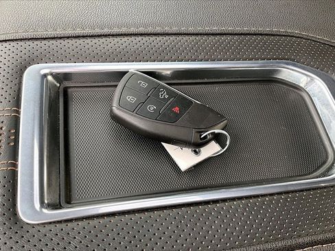 Used 2022 Chevrolet Silverado 1500 High Country w/ High Country Premium Package image 35