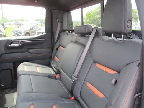 New 2026 GMC Sierra 1500 AT4 w/ AT4 Premium Package AWD/4WD image 16