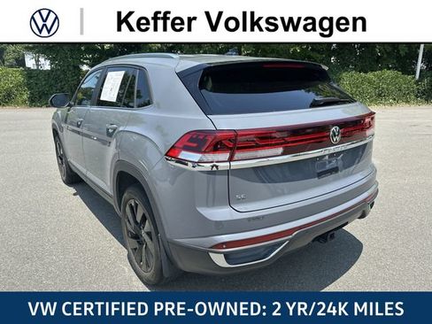 Certified 2024 Volkswagen Atlas Cross Sport SE FWD image 5