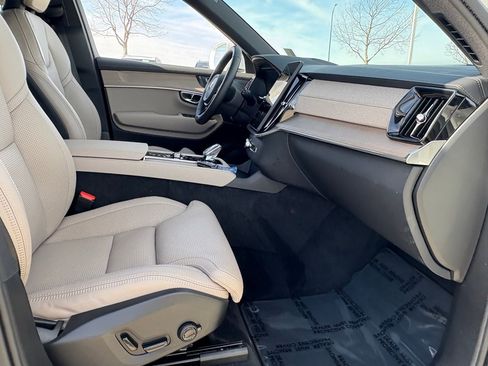 New 2026 Volvo XC90 B6 Ultra w/ Protection Package AWD/4WD image 36