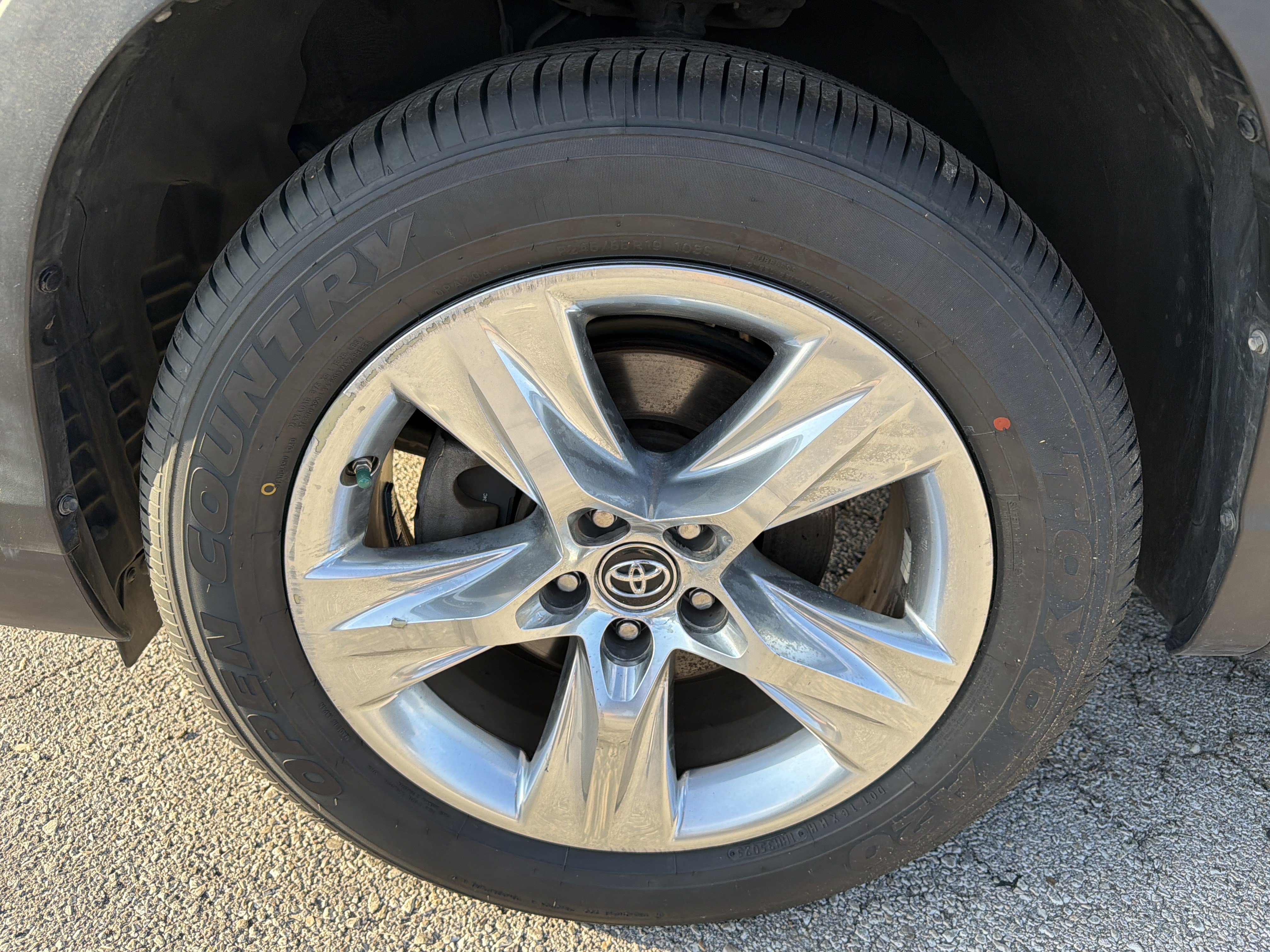 Used 2016 Toyota Highlander Limited FWD image 9