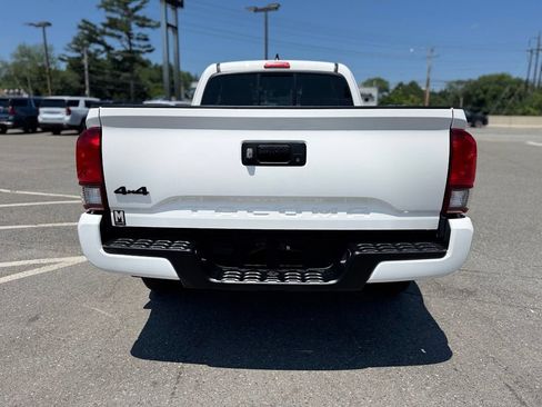 Used 2021 Toyota Tacoma SR w/ SX Package AWD/4WD image 5