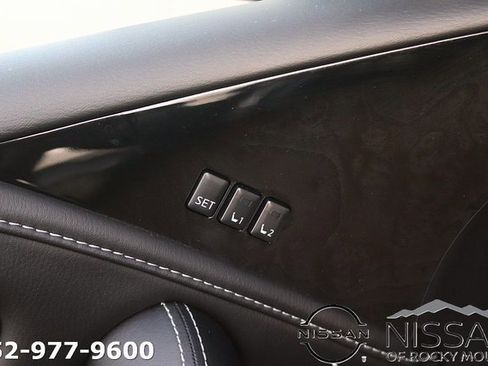 Used 2024 INFINITI QX80 Sensory image 13