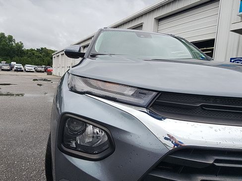 Used 2022 Chevrolet TrailBlazer LT FWD image 9