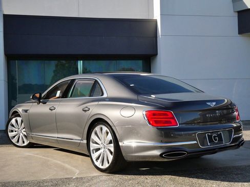New 2026 Bentley Flying Spur Plug-In Hybrid image 3