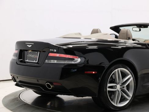 Used 2015 Aston Martin DB9 Volante Carbon Edition Convert image 65