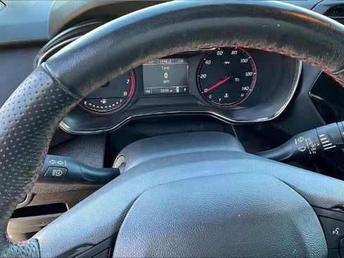 Used 2023 Chevrolet TrailBlazer RS w/ Convenience Package image 9