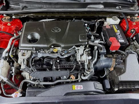 Used 2020 Toyota Camry SE image 33