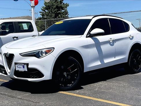 Used 2018 Alfa Romeo Stelvio Ti Sport AWD/4WD image 11