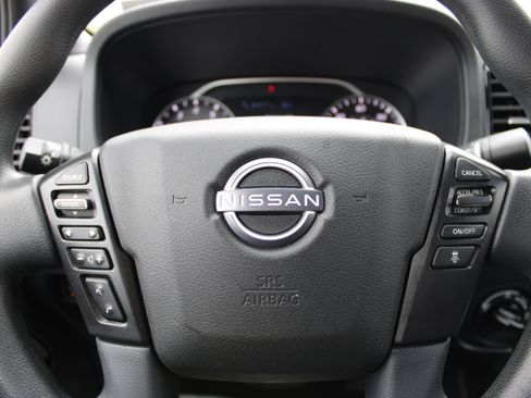 Certified 2023 Nissan Frontier SV w/ Midnight Edition Package AWD/4WD image 22